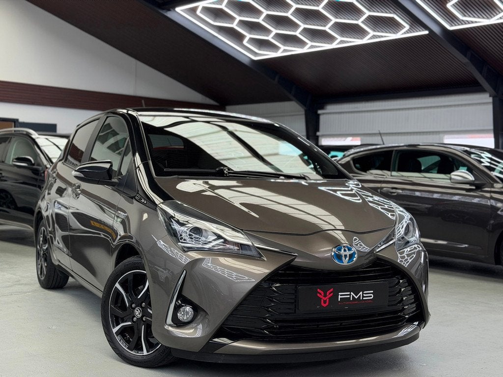 Toyota Yaris 1.5 Hybrid Bi-Tone Navigatie Camera, Auto's, Toyota, Bedrijf, Te koop, Yaris, ABS, Achteruitrijcamera, Airbags, Airconditioning