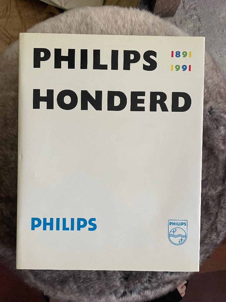 Philips 100 boek, Ophalen of Verzenden, Zo goed als nieuw, Guus Bekooy