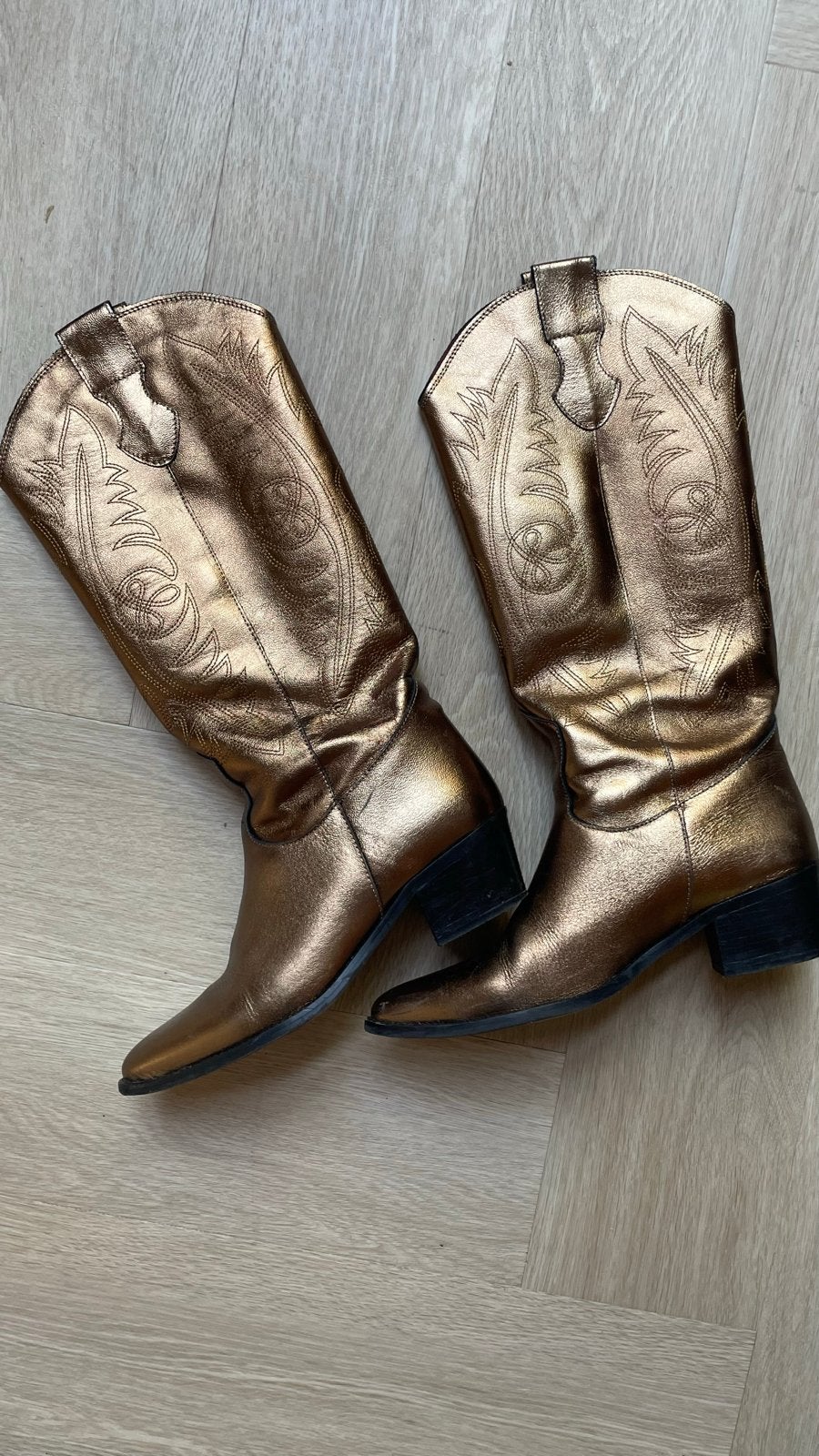Bronzen cowboylaarzen met borduursel, Kleding | Dames, Schoenen, Ophalen, Hoge laarzen, Bruin, Zo goed als nieuw