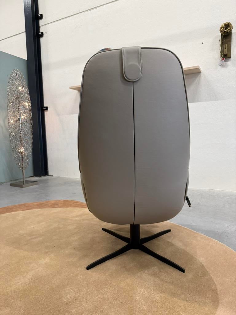 Nieuw Jori Ghost Relaxfauteuil Medi Design stoel Lipano leer, Jori, Nieuw, Ophalen of Verzenden, Leolux Harvink Rolf Benz Design on Stock Eyye Montis
