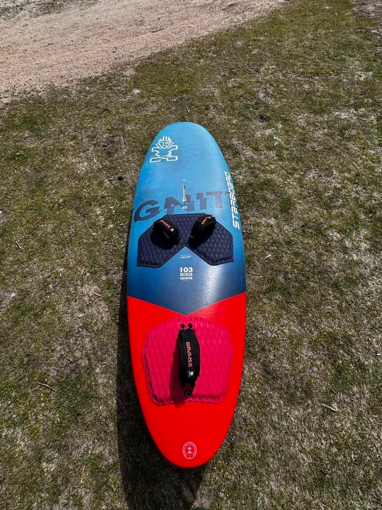 Starboard ignite 103 model 2024, Ophalen, Minder dan 250 cm, Zo goed als nieuw, Met vin(nen)