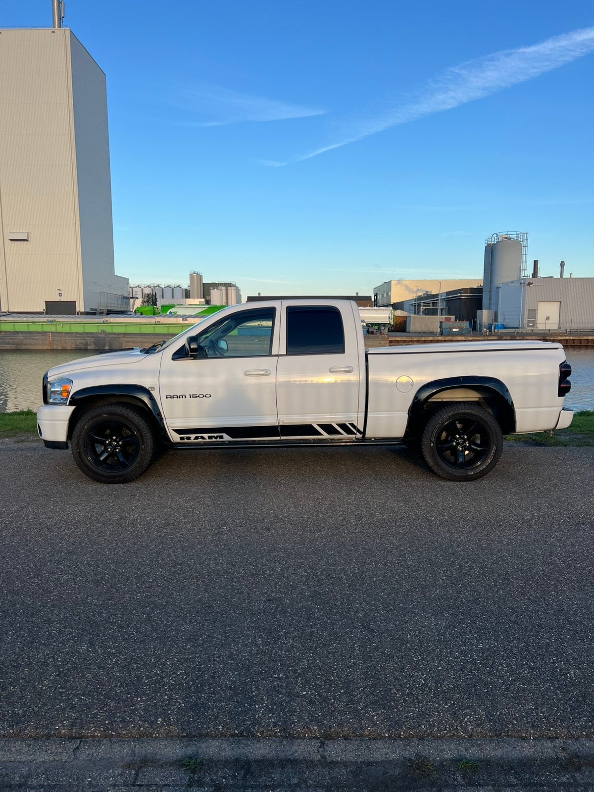Dodge ram 1500 4.7 V8 magnum, Auto's, Automaat, Achterwielaandrijving, 8 cilinders, 2491 kg