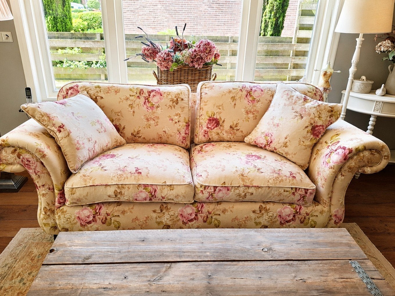 Ruime bank Engelse stijl, Huis en Inrichting, Banken | Sofa's en Chaises Longues, Ophalen, 75 tot 100 cm, Driepersoons, 200 tot 250 cm