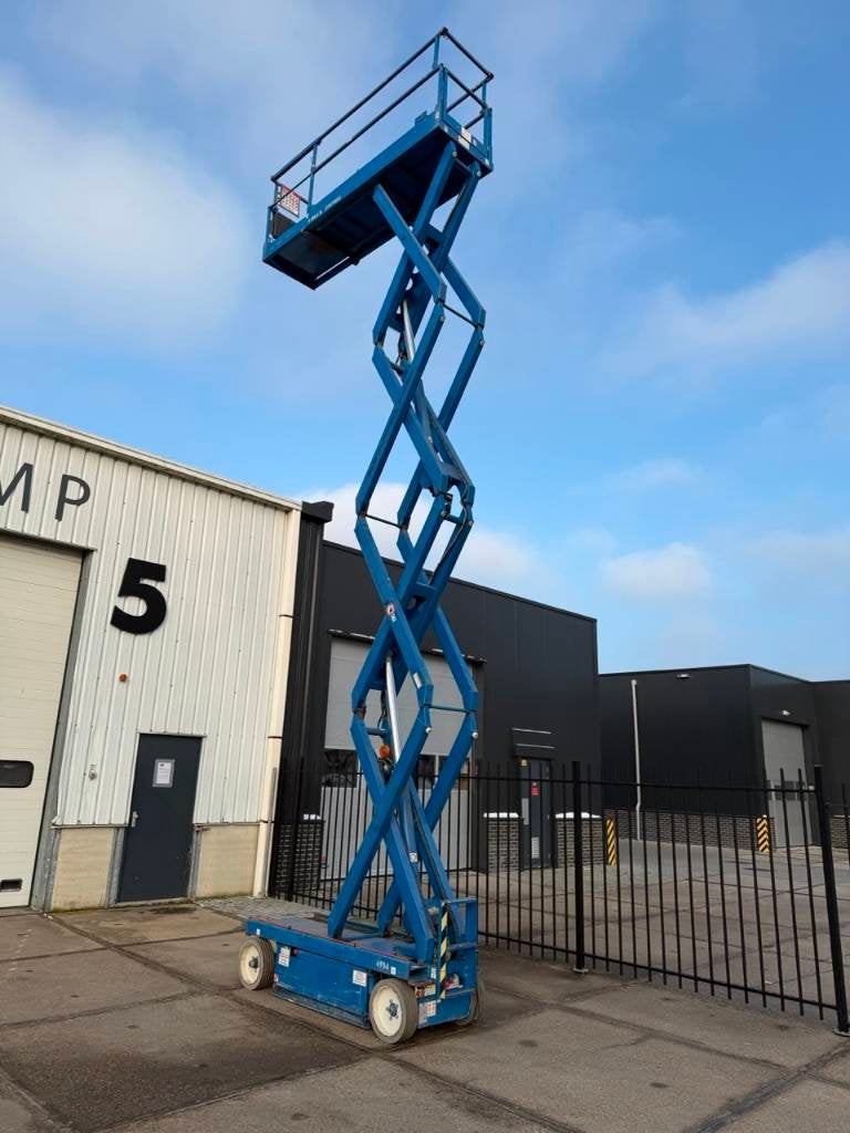 Foto 14 van Skyjack SJ 3226 Schaar hoogwerker 10 meter (bj 2015)