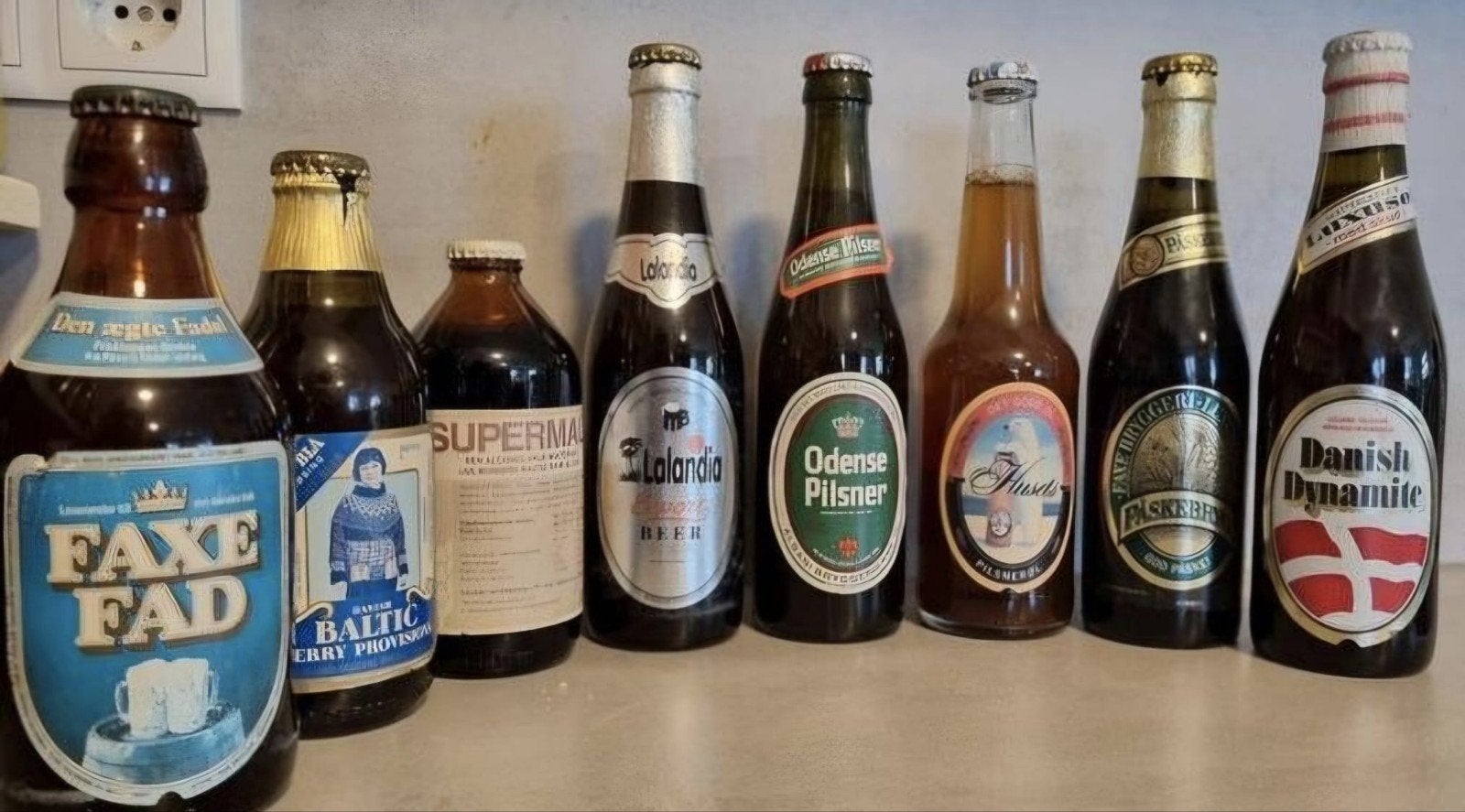 8 oude en vintage Deense bieren - ~'86 - '98, Verzamelen, Ophalen of Verzenden, Zo goed als nieuw, Flesje(s), Overige merken
