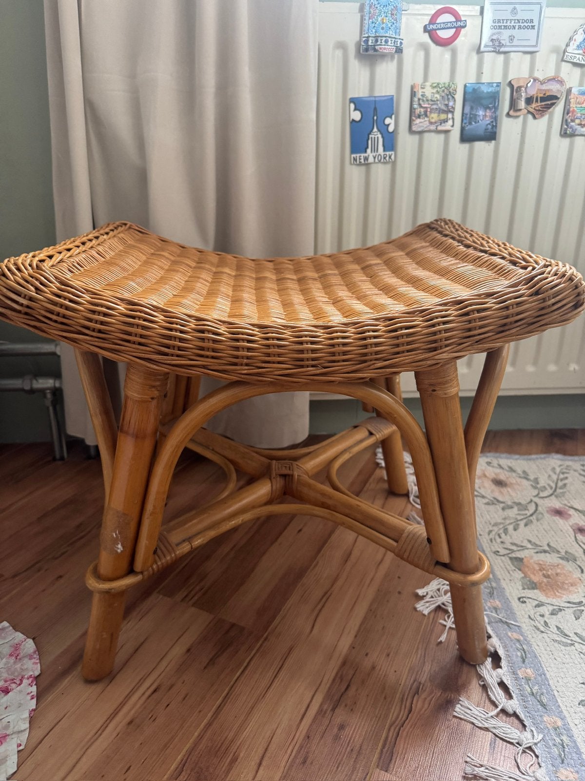 Mooie vintage bruine rotan kruk, Gebruikt, Vintage, Vintage, Hout