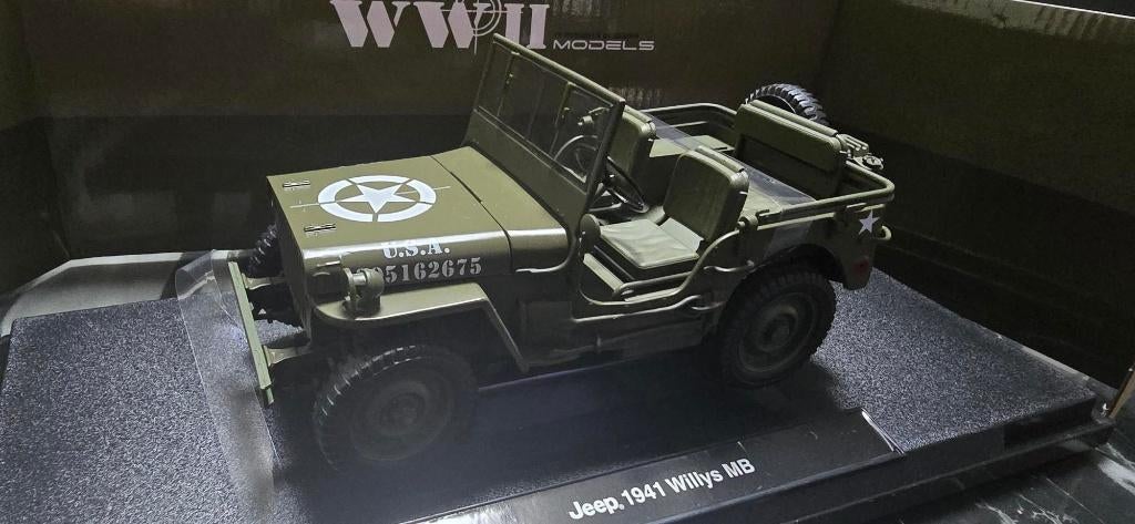 willys jeep 1941 mb in memorian of heroes WW2 camo 1:18, Hobby en Vrije tijd, Modelauto's | 1:18, Ophalen, Nieuw, Auto, Welly