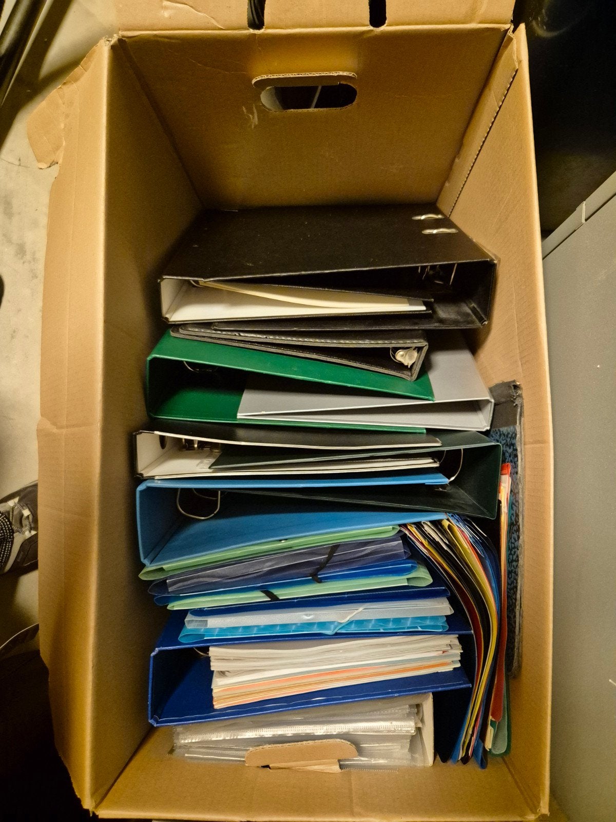 Doos met ordners, mappen, tabbladen etc, Ophalen of Verzenden