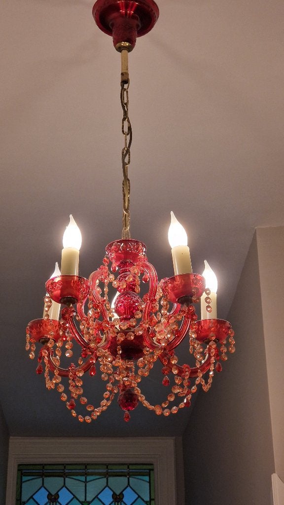 Kroonluchter rood kristal met 5 armen, Gebruikt, Ophalen of Verzenden, Glas, E14 (klein)
