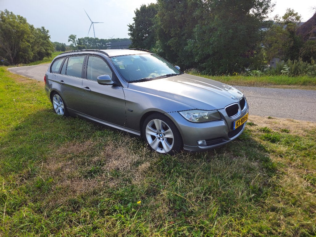 BMW E91 LCI 320D ED uit 2011, een comfortraket met 220PK, Auto's, BMW, Euro 5, Achterwielaandrijving, Zwart, 4 cilinders