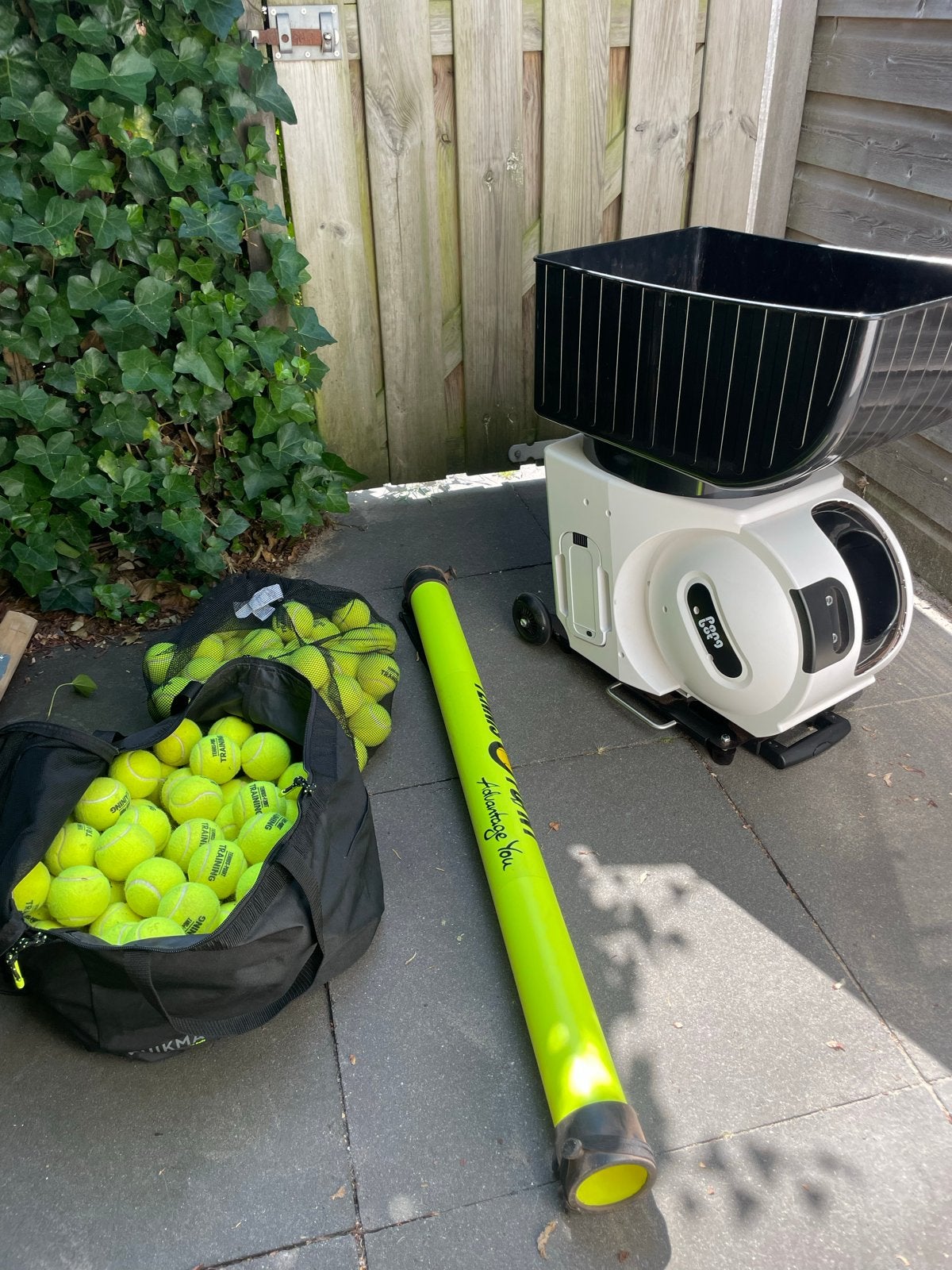 Ballenkanon / ballenmachine  Pongbot robot / Tennis / Padel, Sport en Fitness, Tennis, L00, Overige typen, Zo goed als nieuw, Ophalen