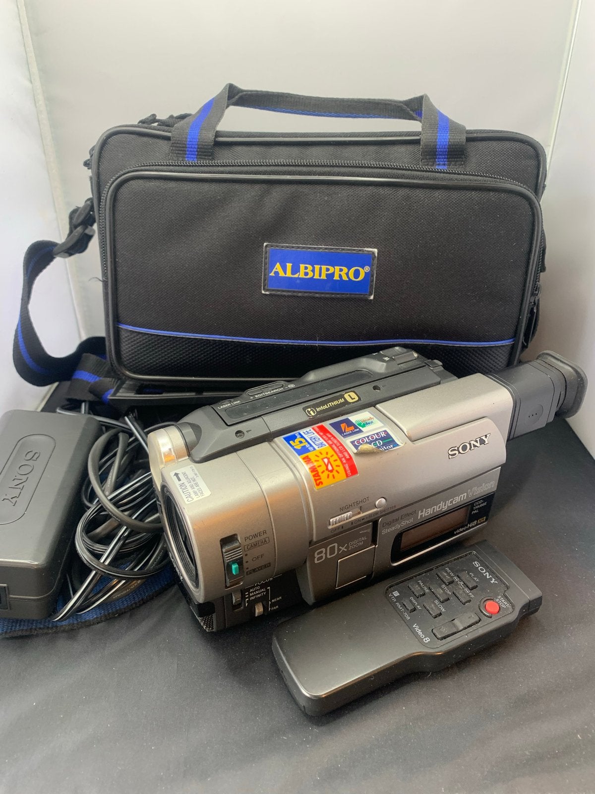 Sony CCD-TRV66E PAL Handycam met toebehoren en tas, Gebruikt, Overige soorten, Ophalen of Verzenden, 8 tot 20x