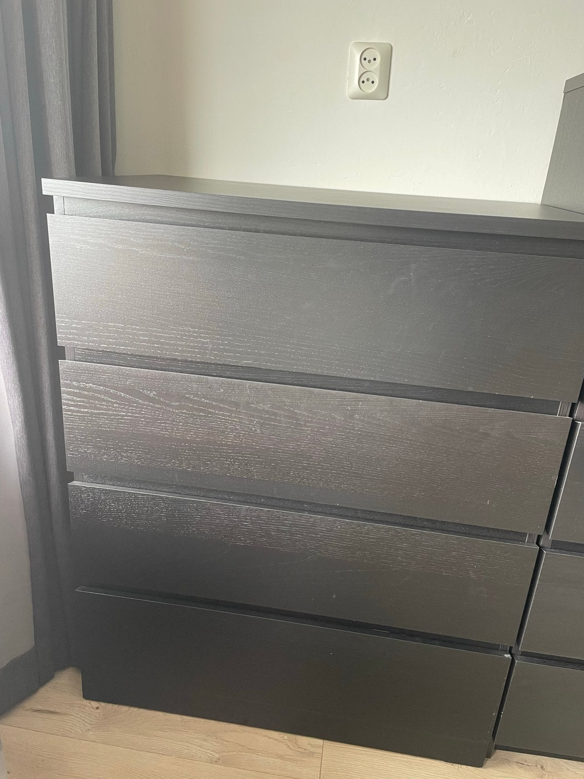 IKEA MALM Ladekast met 4 lades, zwart., Ophalen, Gebruikt, 100 tot 150 cm, 50 tot 100 cm