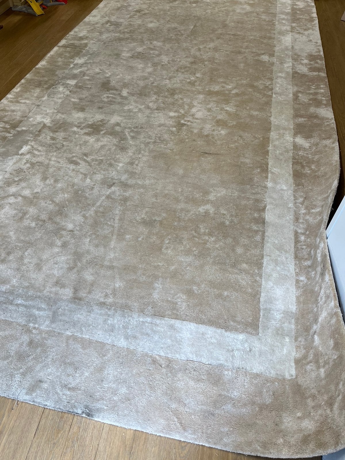 Karpet / vloerkleed 7.5 mtr x 2.1 mtr, Ophalen, 150 tot 200 cm, 200 cm of meer, Zo goed als nieuw