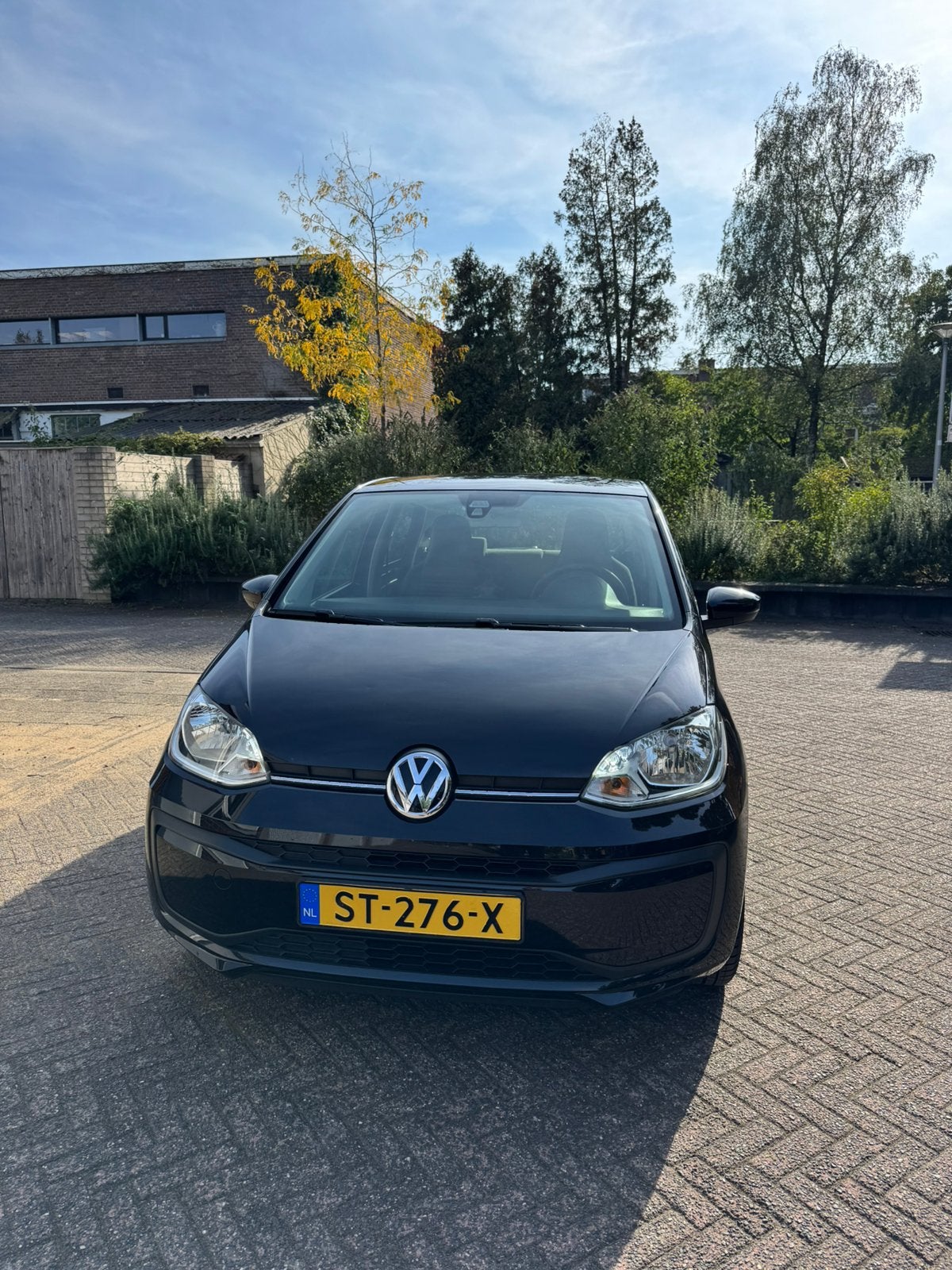 Volkswagen up! 1.0 | 2018 Zwart Bluetooth 5 deurs, Voorwielaandrijving, Dealer onderhouden, Stof, 4 stoelen