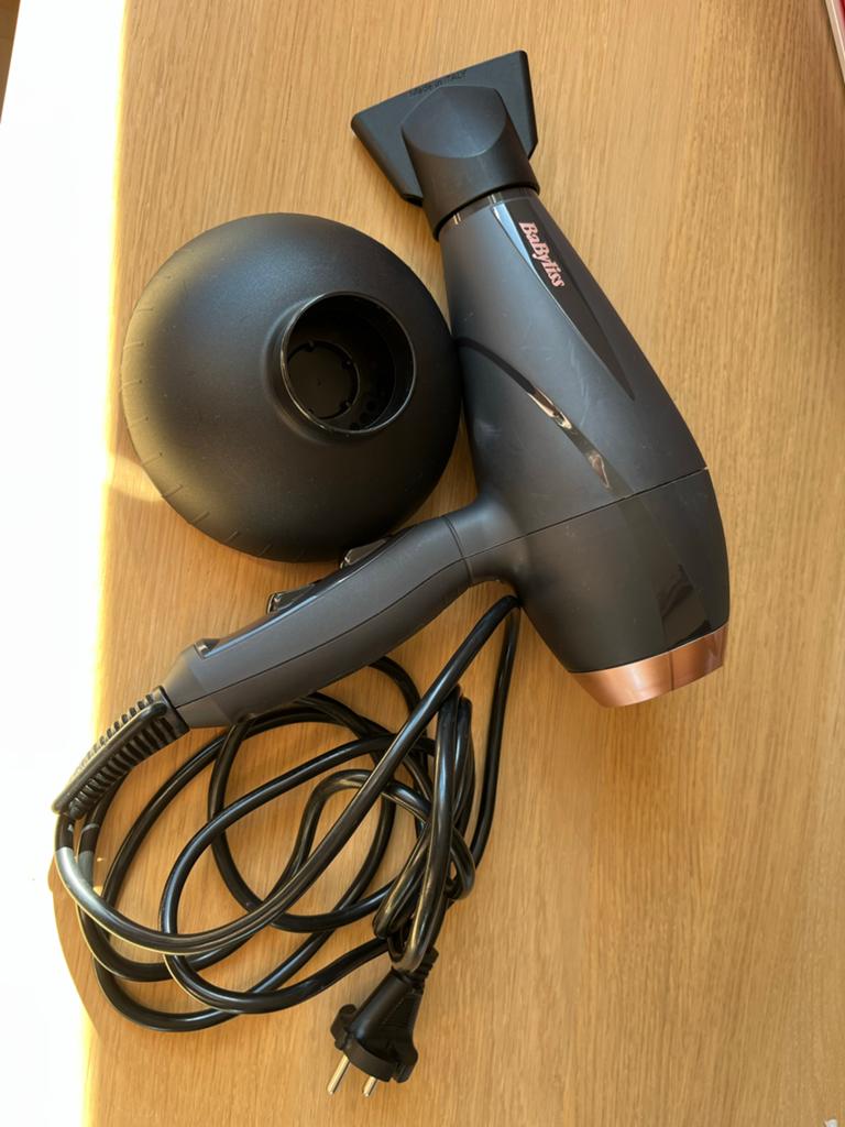 Babyliss Föhn met diffuser en opzetstuk, Witgoed en Apparatuur, Persoonlijke-verzorgingsapparatuur, Zo goed als nieuw, Haarverzorging