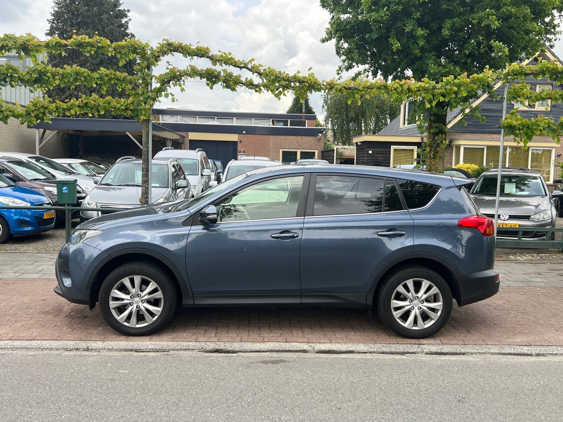 Foto 3 van Toyota RAV4 2.0 Business 4WD *Automaat * APK 7-2027 *