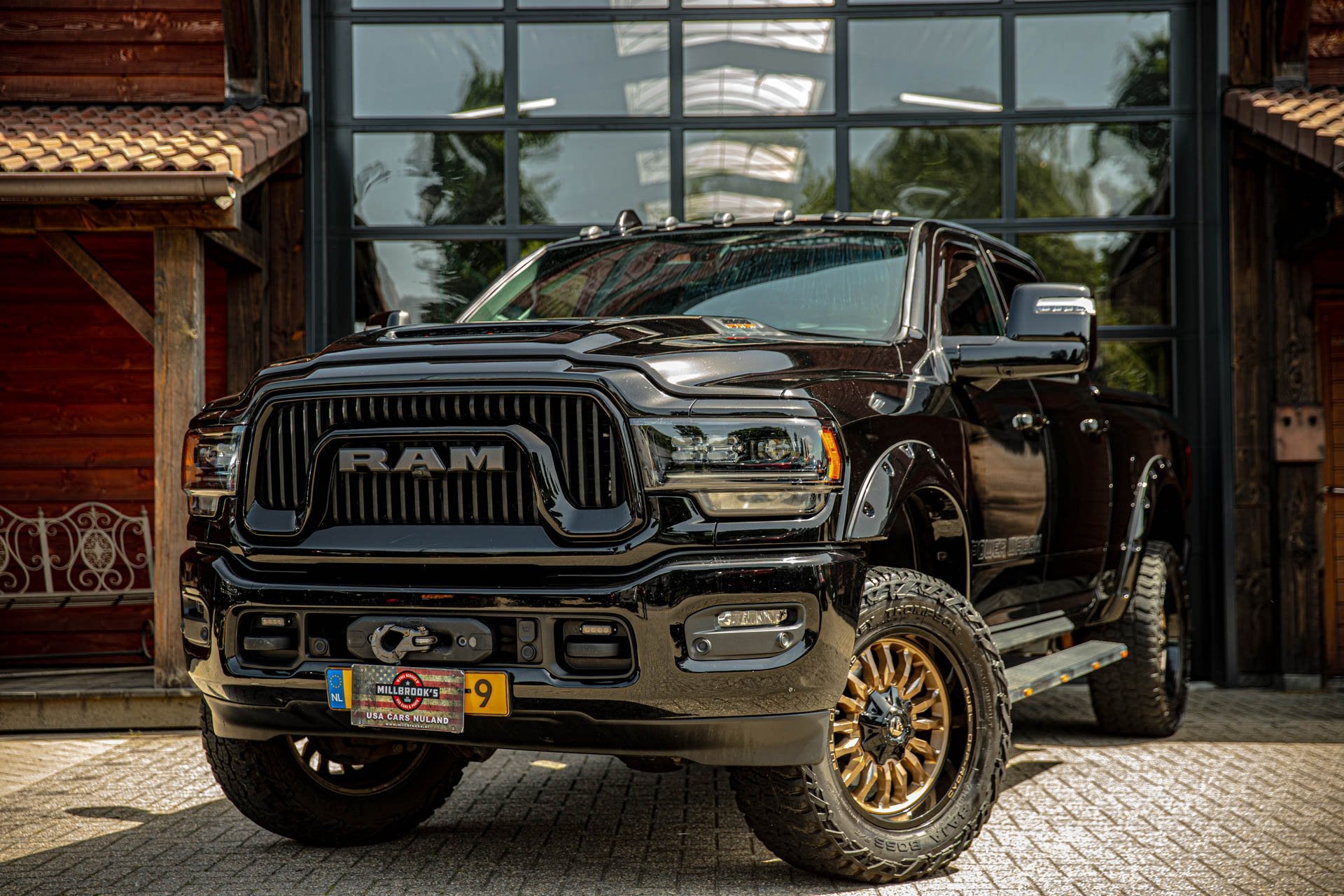 Dodge DODGE RAM 2500 Power Wagon | Wide Body | Lier |1500 km, Gebruikt, Zwart, LPG, Dodge
