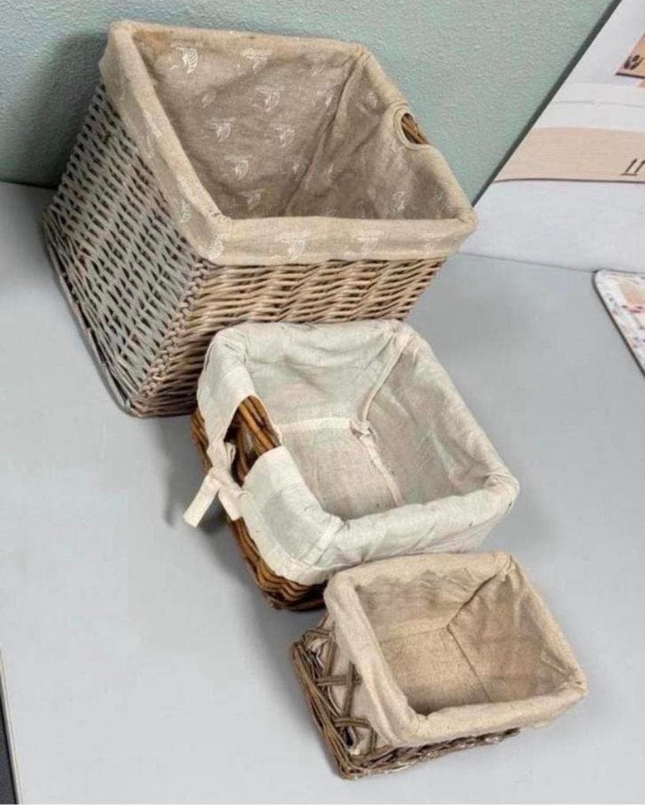 3x Vintage riet Rieten gevlochten mand manden opberg-bakken, Mand, Ophalen of Verzenden, Zo goed als nieuw, H