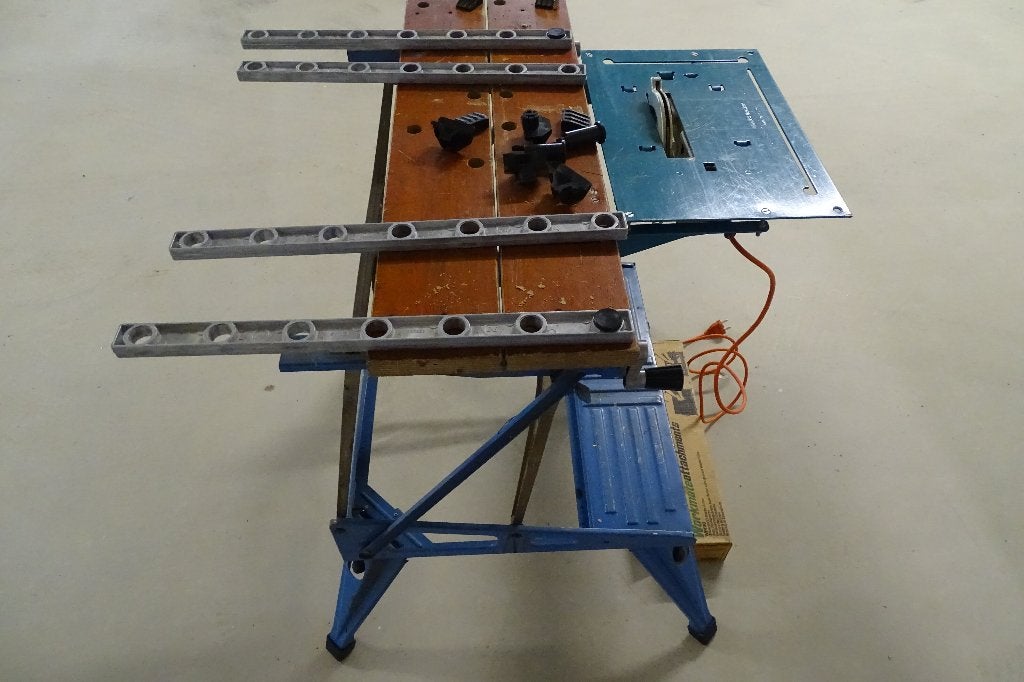 Workmate en Black en Decker zaagmachine 450 W, Ophalen, Gebruikt, 70 tot 120 cm, Inklapbaar