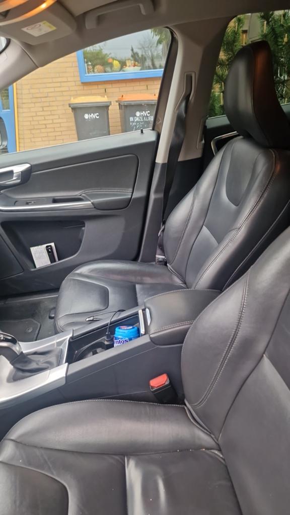 Volvo XC60 2.0 D3 Geartronic 2016 Bruin, Auto's, Volvo, 1800 kg, 4 cilinders, Particulier, Geïmporteerd