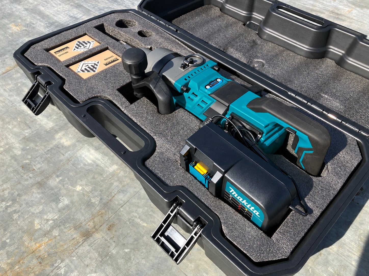 Nieuwe Slagmoersleutel 3500 Nm 1 inch met 2 Makita accu's, Ophalen of Verzenden, Nieuw