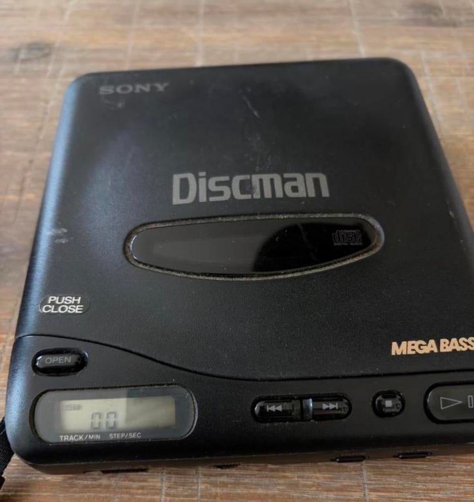 Sony Discman D11 - Werkt uitstekend, Audio, Tv en Foto, Walkmans, Discmans en Minidiscspelers, Discman, Ophalen of Verzenden