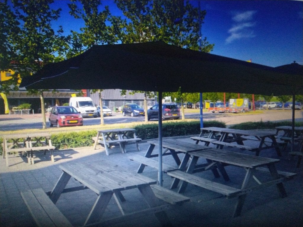 Solero horeca parasol 4 x 4 m zwart met voet goed werkend, Tuin en Terras, Parasols, Ophalen, Gebruikt, Waterdicht, Stokparasol