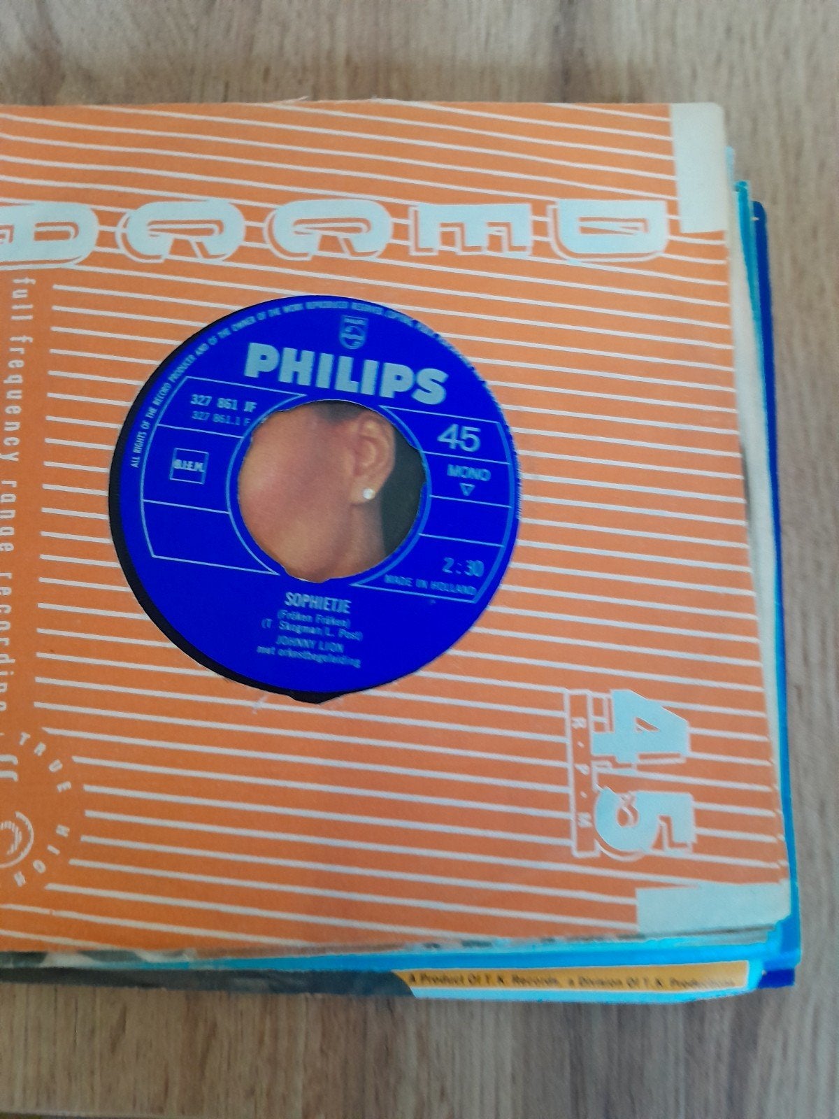 Johnny lion 7inch sophietje, Ophalen of Verzenden, Zo goed als nieuw, Nederlandstalig