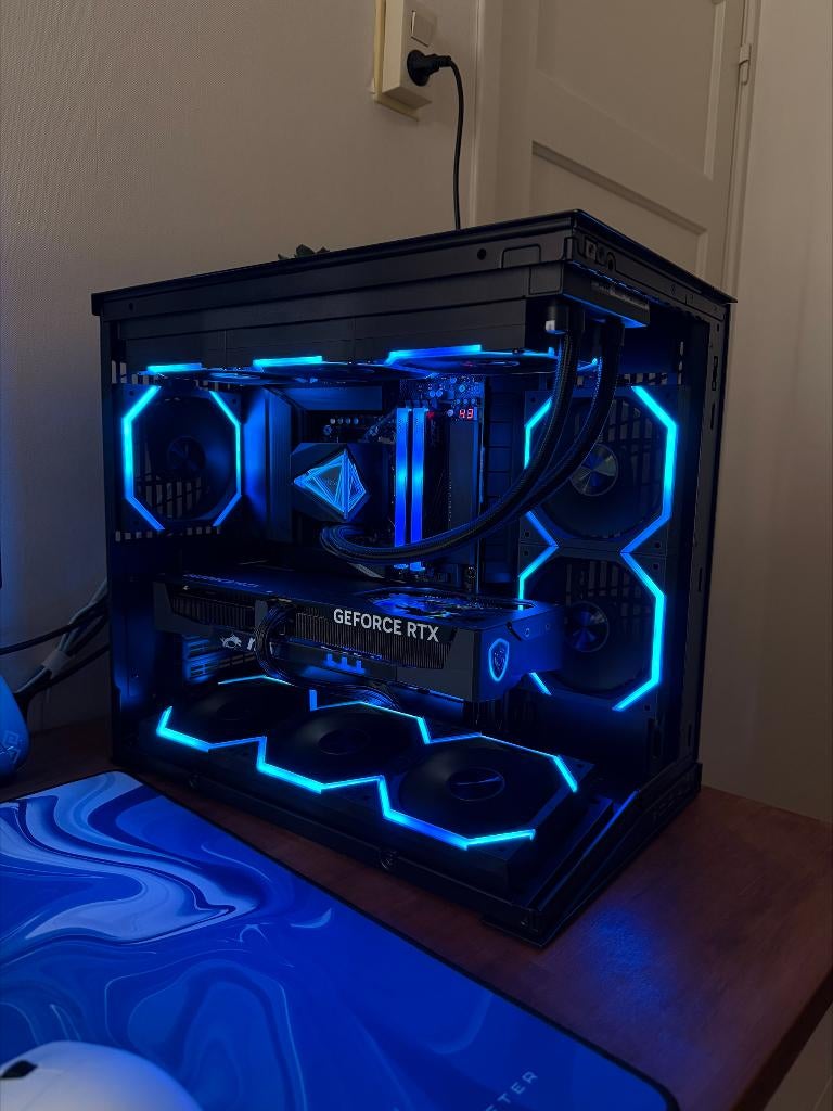 Krachtige gaming pc | Ryzen 5 | RTX 5070 | Back-connect, Computers en Software, Desktop Pc's, Zo goed als nieuw, 4 Ghz of meer