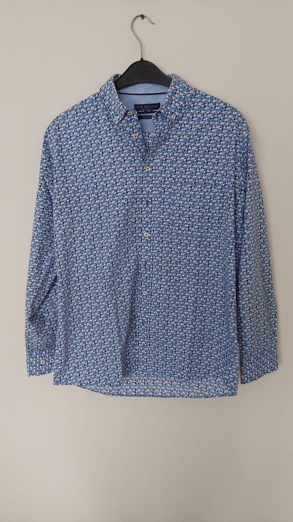 Prachtige blouse R.B. Boston - lange mouw L amper gedragen, Blauw, Ophalen of Verzenden, Halswijdte 41/42 (L), Gedragen
