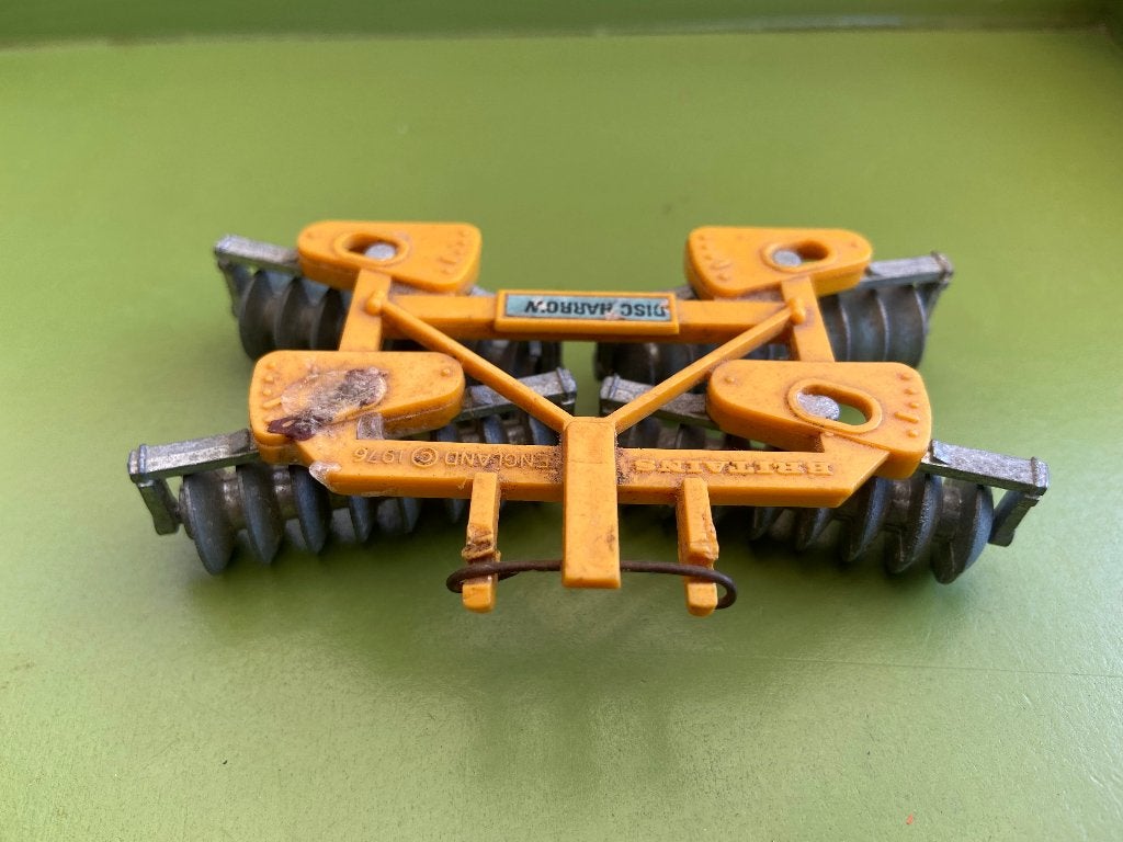 Massey ferguson britain seed driller, Ophalen of Verzenden, Gebruikt, Groter dan 1:32, Overige merken