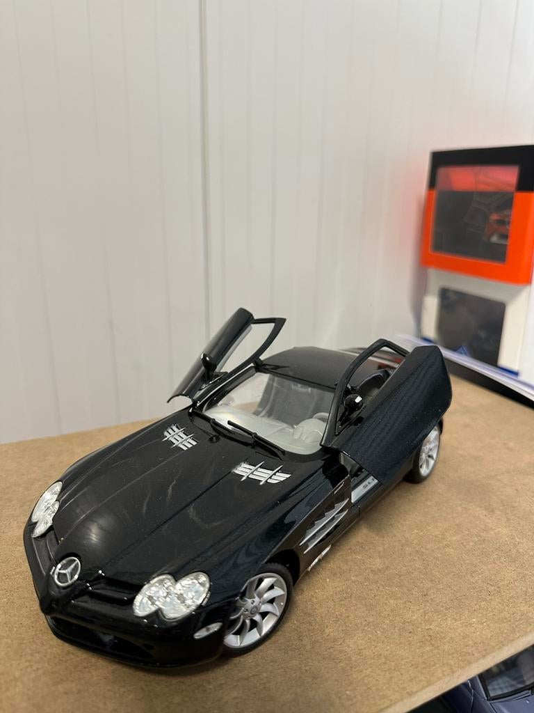 Mercedes-Benz SLE mclaren modelauto 1:18 maisto, Hobby en Vrije tijd, Modelauto's | 1:18, Ophalen of Verzenden, Zo goed als nieuw