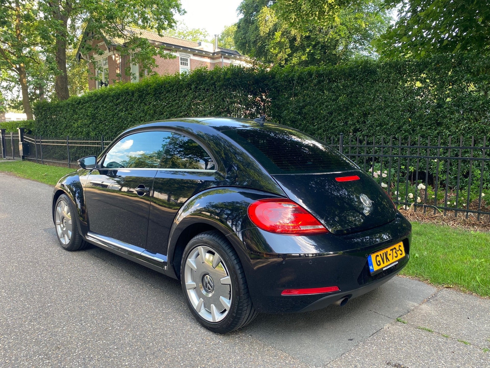 Volkswagen BEETLE 1.6 TDI Design PRIJS INCLUSIEF BTW!, Auto's, Voorwielaandrijving, Euro 5, Stof, Gebruikt