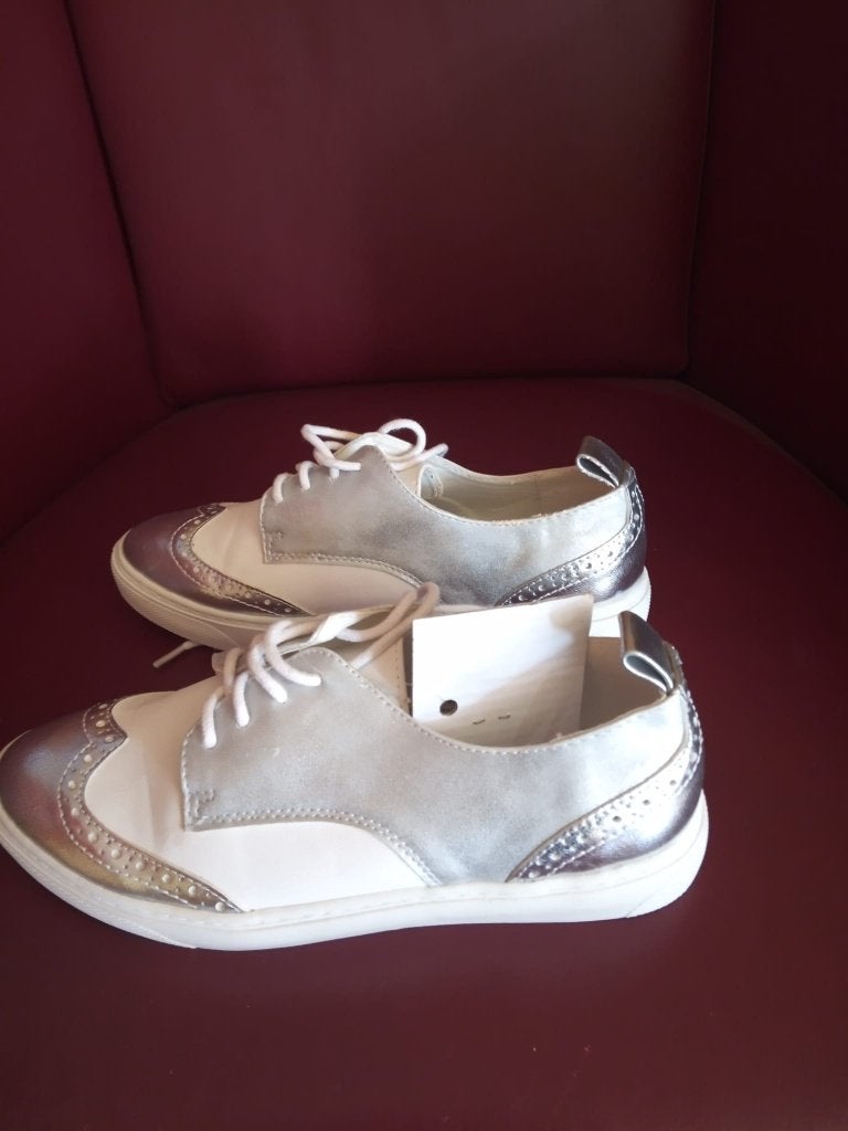 Damenschoenen (EKSEPT - Maat 36) Nieuw, Kleding | Dames, Schoenen, Van Deursen Group, Zwart, Burgemeester Burgerslaan 40a, 5245 NH Rosmalen