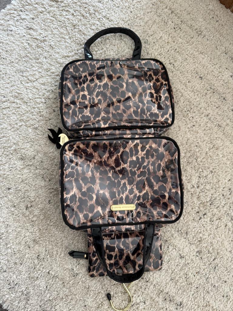 Victoria's Secret Toilettas Leopard Print, Ophalen of Verzenden, Zo goed als nieuw, Bruin, Dame