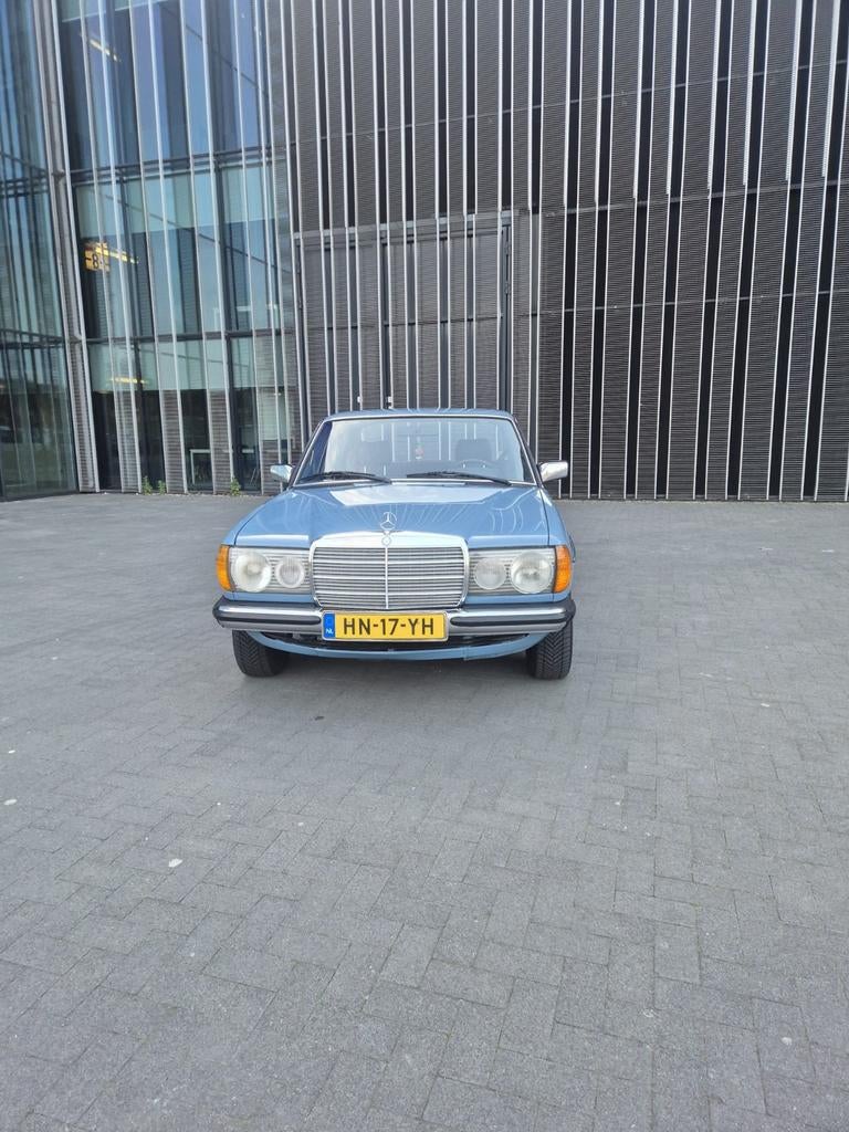 Mercedes-Benz 200-Serie 200d. blauw goede staat!, foto 4