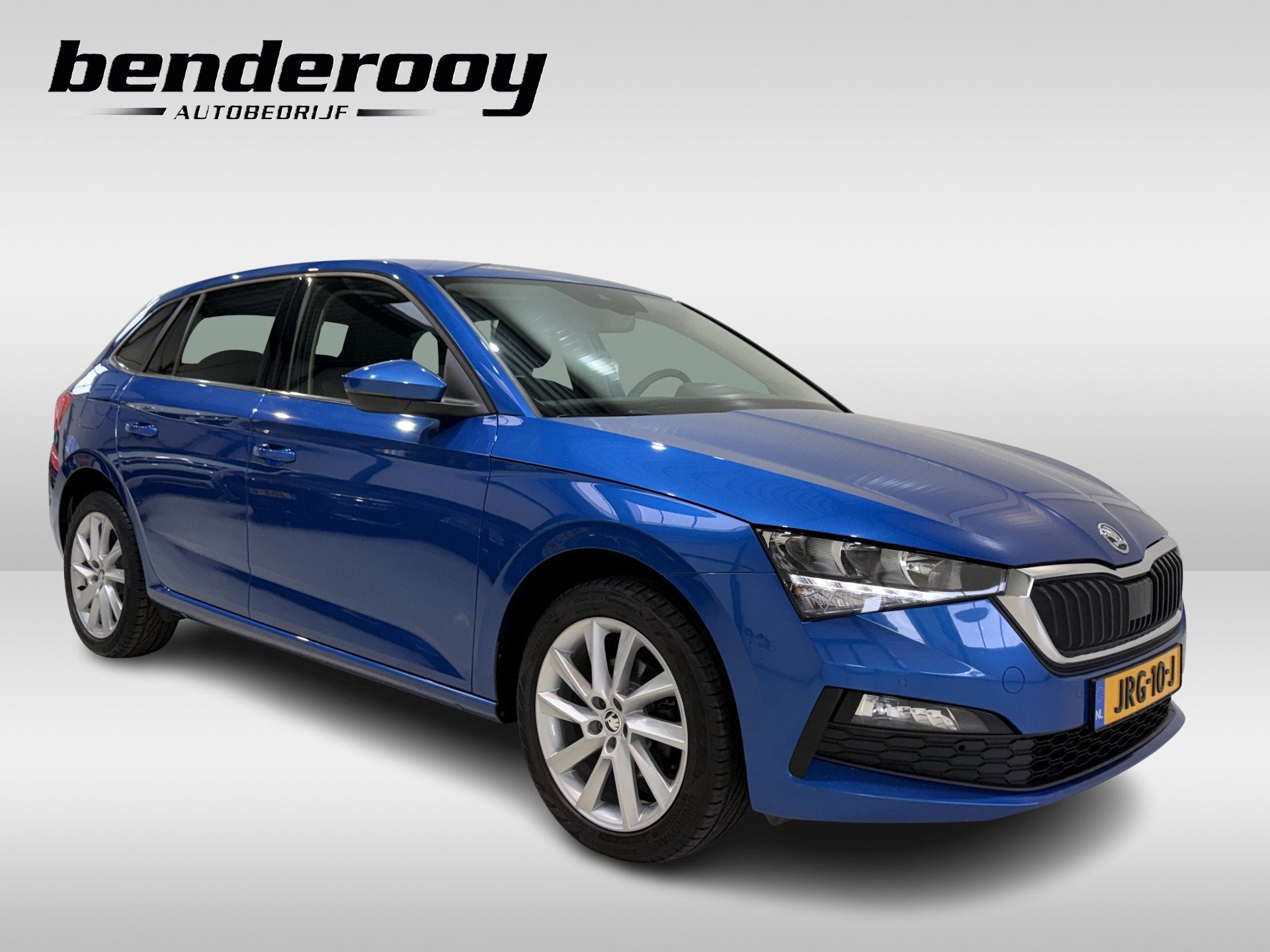 Skoda Scala 1.0 TSI 110pk DSG Ambition (bj 2021, automaat), Auto's, Dealer onderhouden, Gebruikt, Blauw, Origineel Nederlands