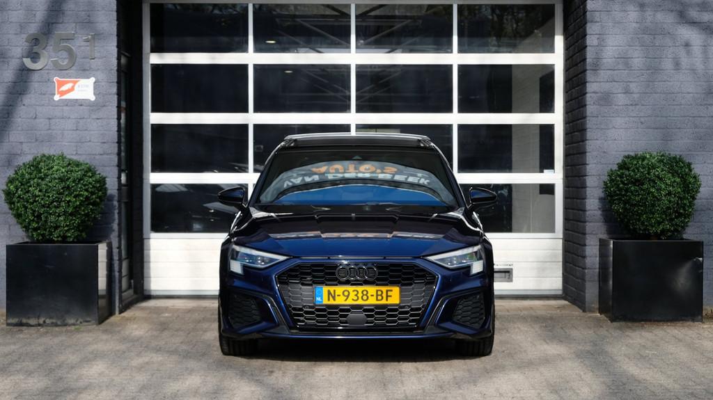 Audi A3 Limousine 35 TDI S edition ACC|CARPLAY|B&O|PANO|MASS, Gebruikt, 4 cilinders, 150 pk, Blauw