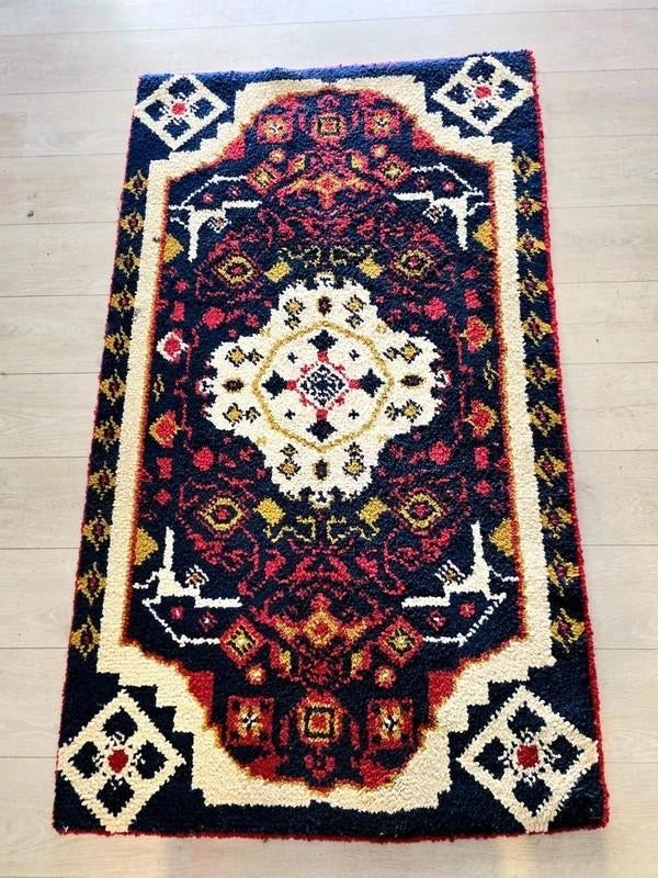 6570: Vintage Hand-Knotted Tribal Rug - Geometric Medallion, Gebruikt, 100 tot 150 cm, Vierkant, Ophalen of Verzenden