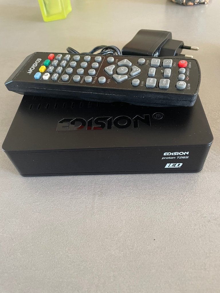 Edision Proton T265 LED DVB-T2/C HD TV Ontvanger Set, Ophalen of Verzenden, Zo goed als nieuw, Decoder