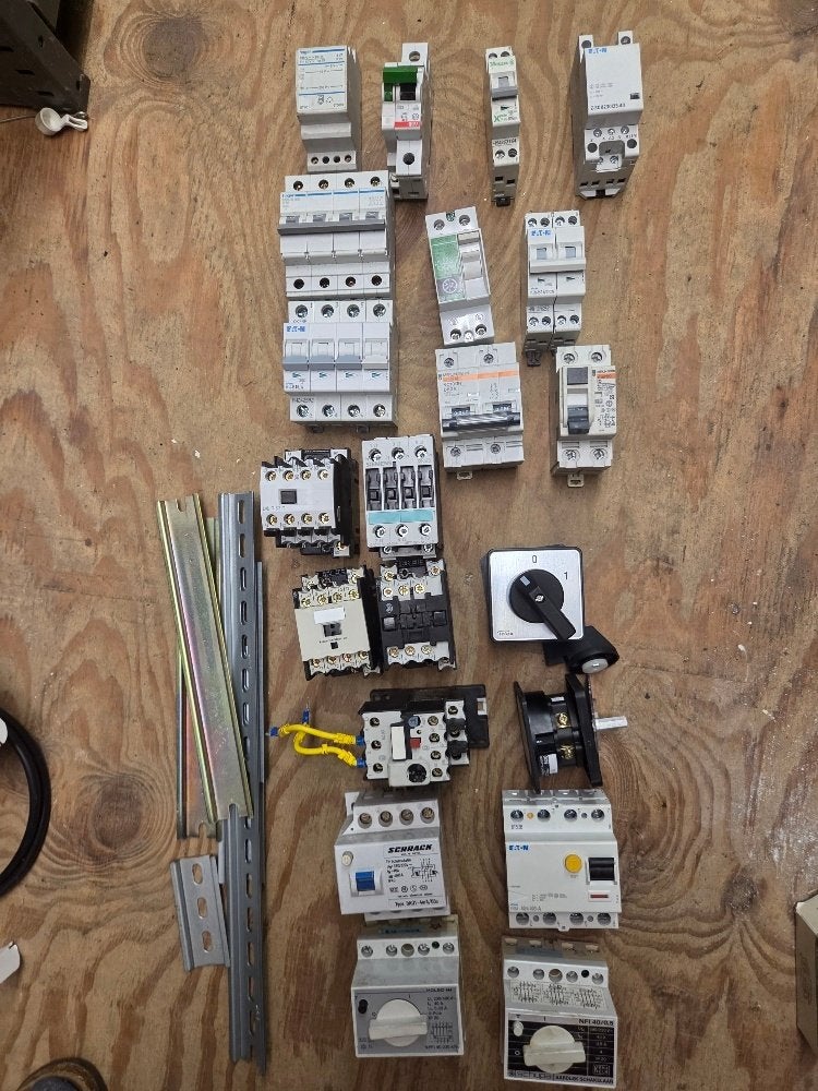 Automaten,magneetschakelaars,werkschakelaars,aardlekschak, Ophalen of Verzenden, Nieuw, Overige typen