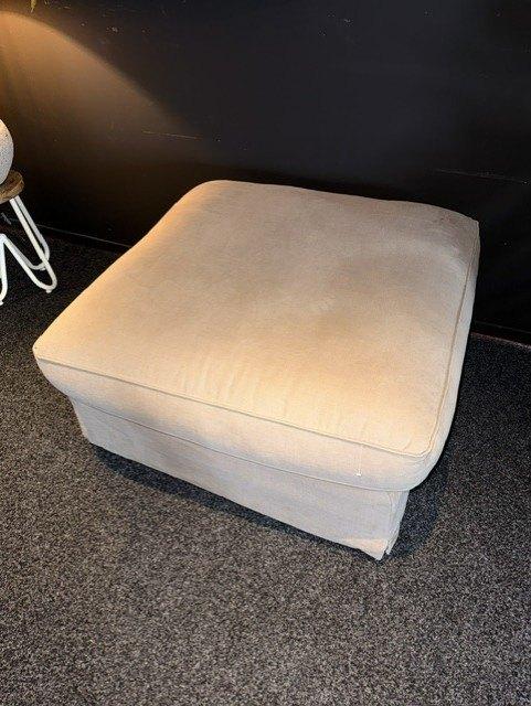 Poef beige 90x90x45 cm z.g.a.n. showmodel € 150 euro, Ophalen, Vierkant, 75 tot 100 cm, Zo goed als nieuw