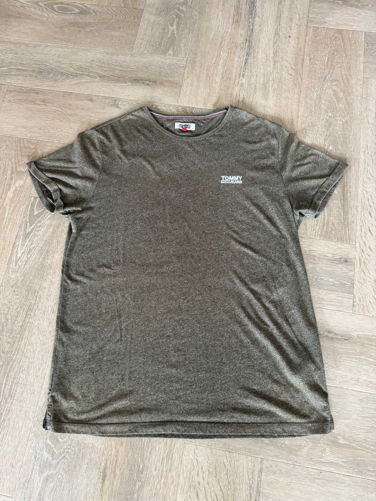 Tommy Jeans T-shirt maat L, Kleding | Heren, Ophalen of Verzenden, Zo goed als nieuw, Maat 52/54 (L), Groen