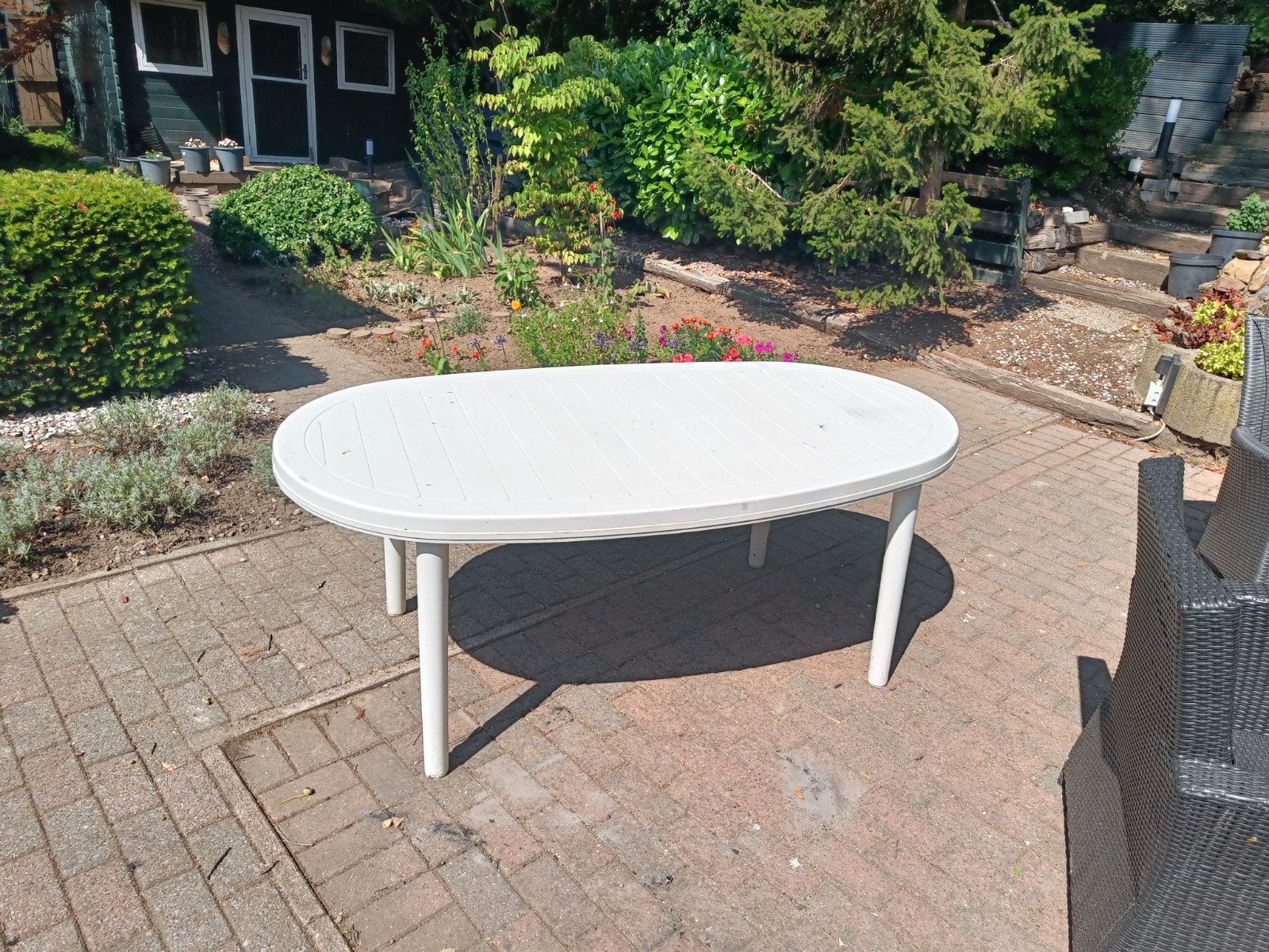 Plastic tuintafel, Ophalen, Gebruikt