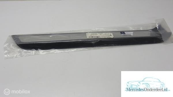 A2076805001 9051 W207 Coupe Cabrio Instaplijst Lijst Nieuw, Gebruikt, Mercedes-Benz, Ophalen of Verzenden, Mercedes-Benz
