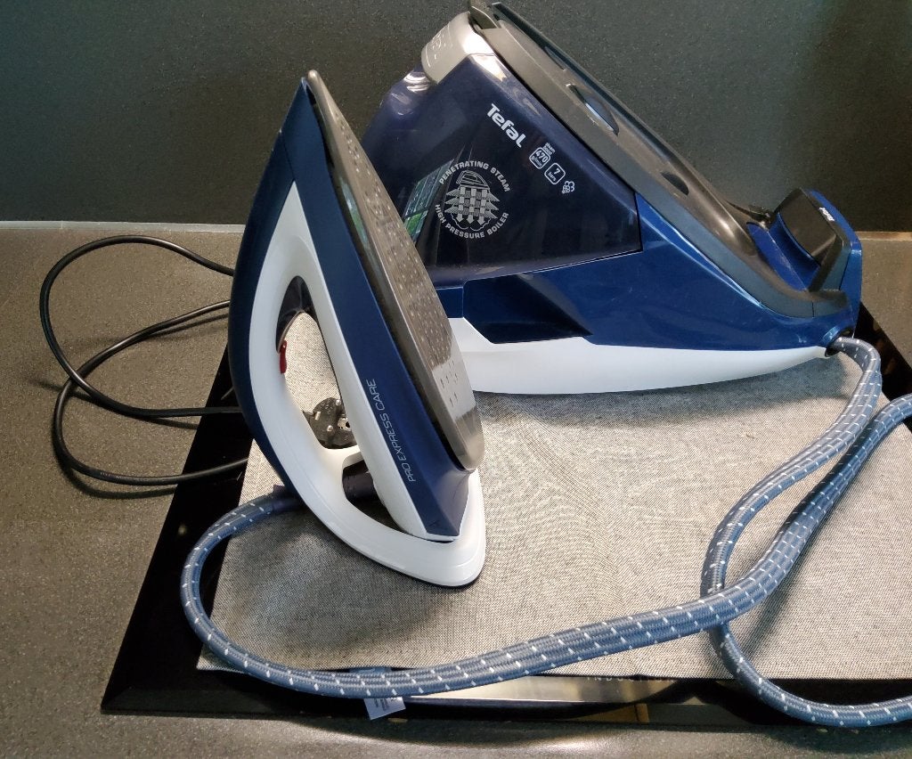 Tefal stoomgenerator  Pro Express care voor onderdelen, Witgoed en Apparatuur, Strijkijzers en Strijkplanken, Ophalen, Gebruikt