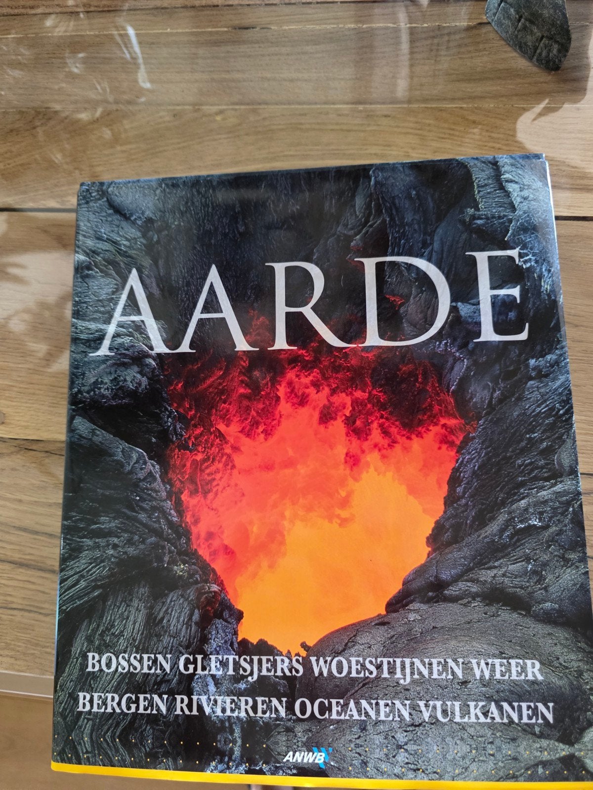 J.F. Luhr - Aarde, Ophalen, J.F. Luhr, Zo goed als nieuw, Natuurwetenschap
