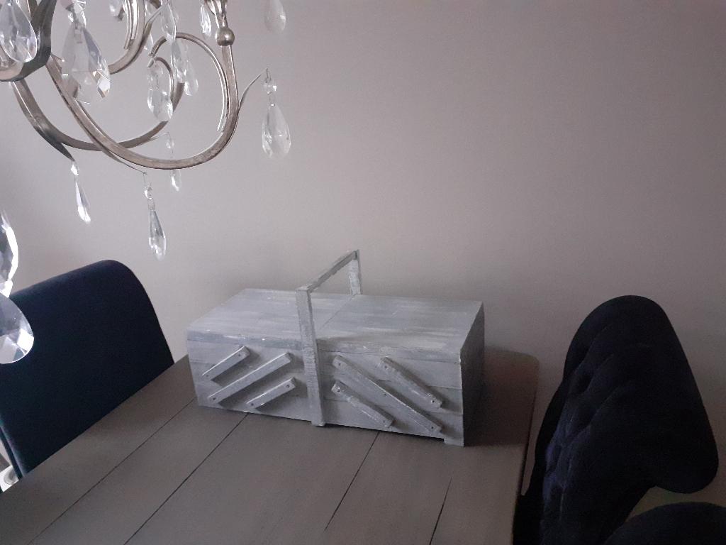 Prachtig vergrijsd houten naaikist naaidoos, Nieuw!, Ophalen of Verzenden, Nieuw, Overige typen