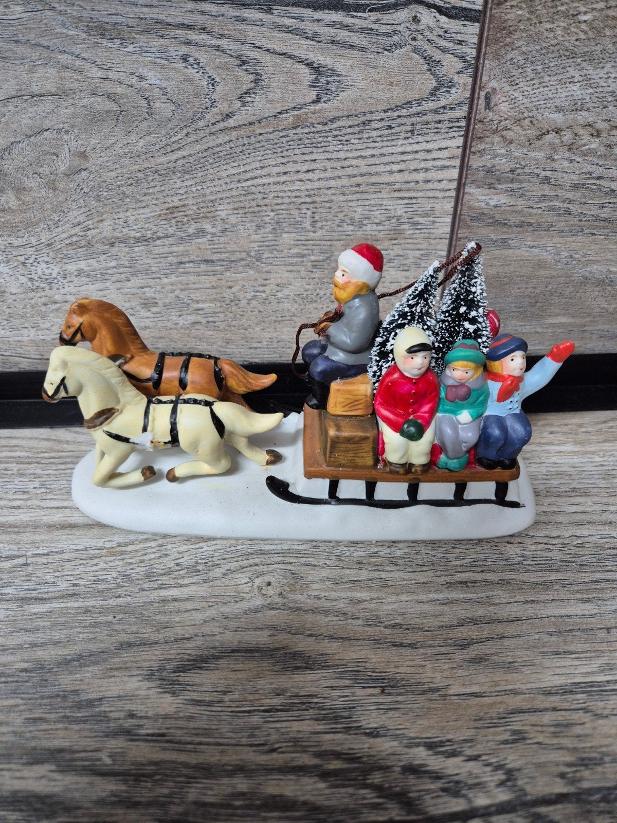 lemax prachtig paarden item porcelijnen kersthuisjes, Diversen, Ophalen of Verzenden, Zo goed als nieuw